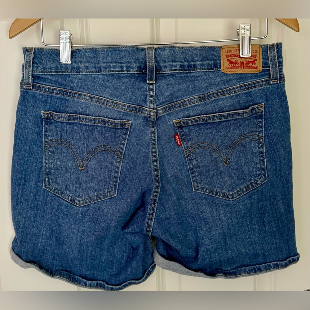 Levi’s Shorts Size 30